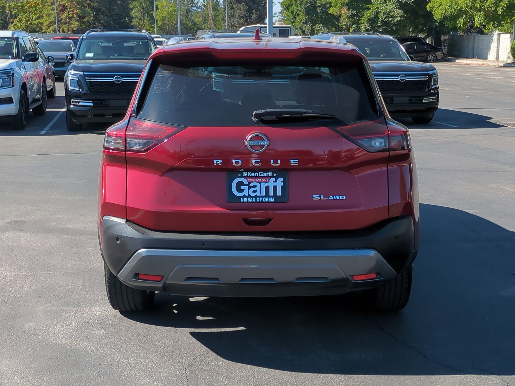 2023 Nissan Rogue SL photo 3