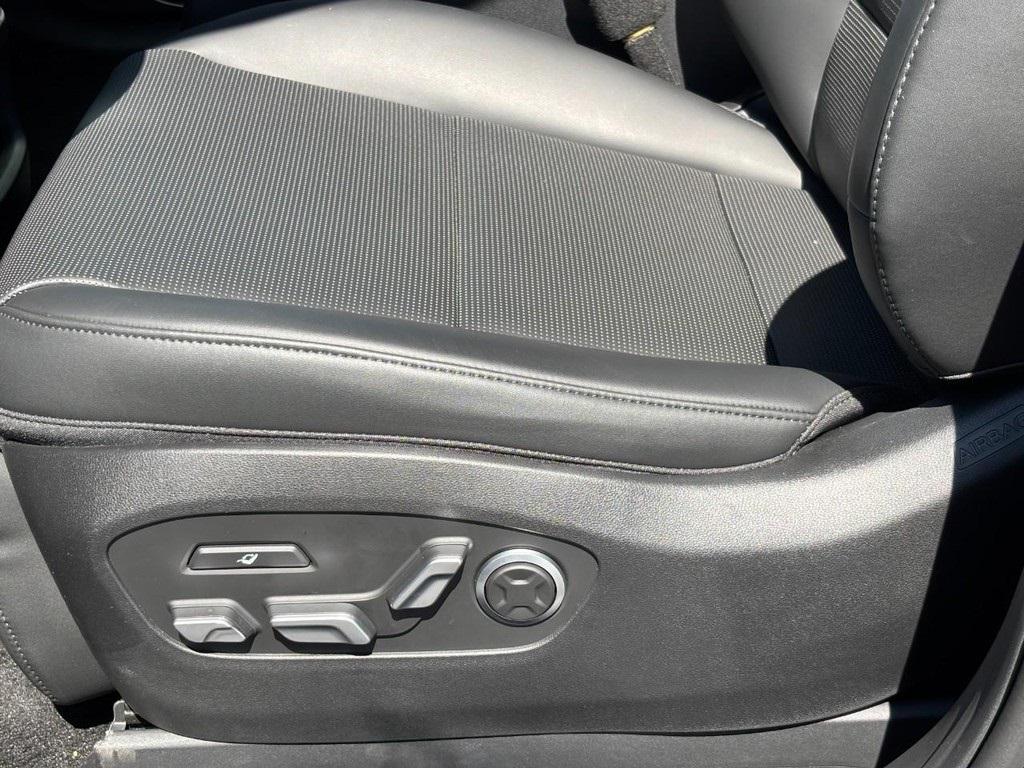2026 Hyundai Ioniq Limited photo 21