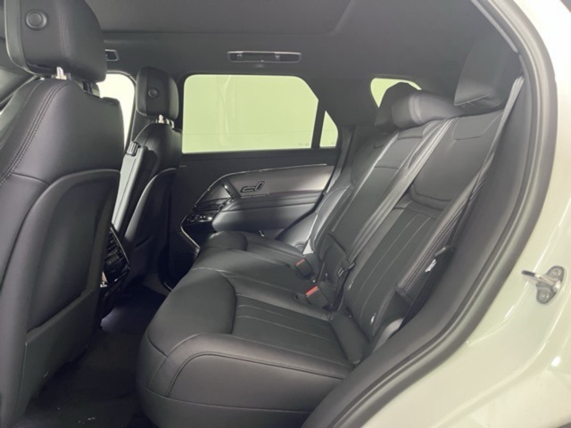 2025 Land Rover Range Rover Sport P360 S photo 19