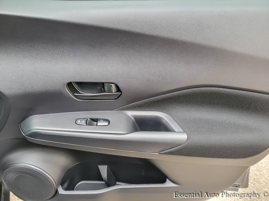 2024 NISSAN KICKS - Image 20