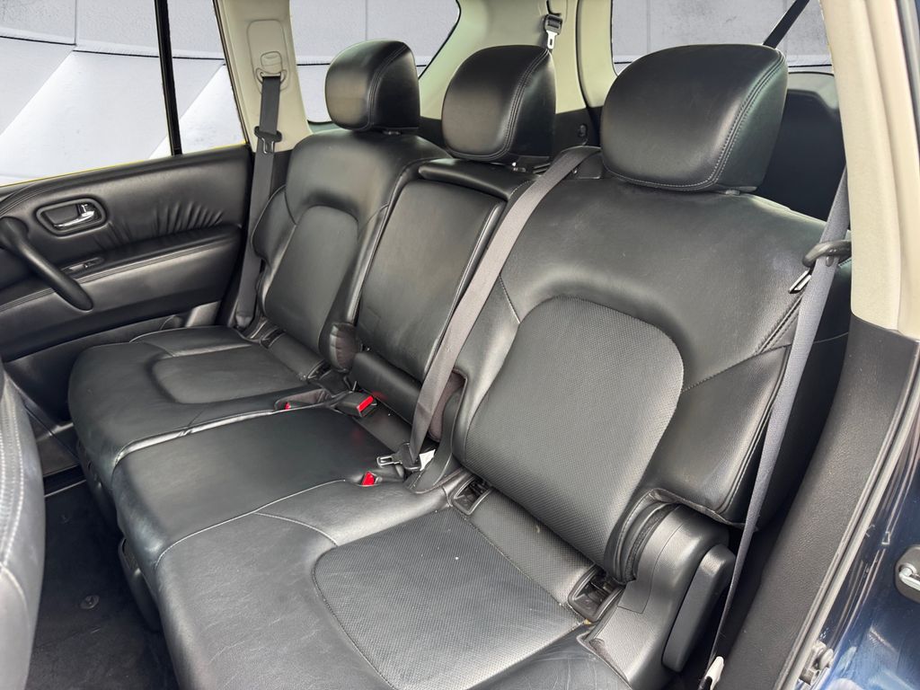 2023 Nissan Armada SL photo 17