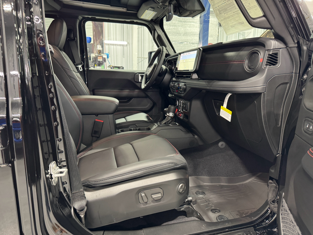 2025 Jeep Wrangler Rubicon X photo 16