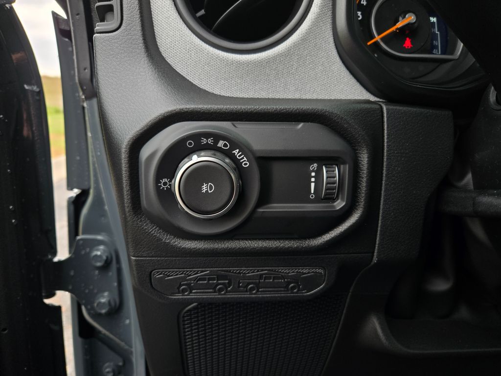 2025 Jeep Wrangler Sport S photo 12