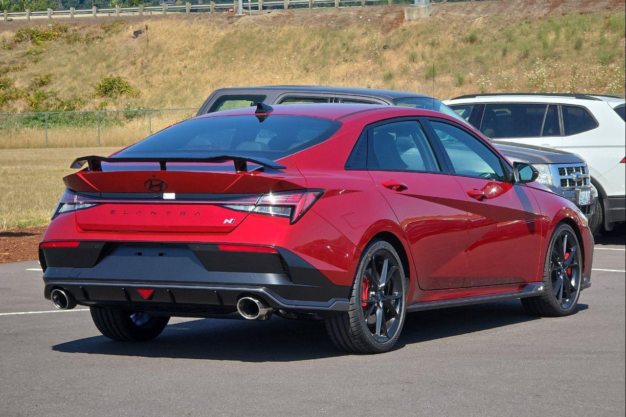 2025 Hyundai Elantra N photo 3
