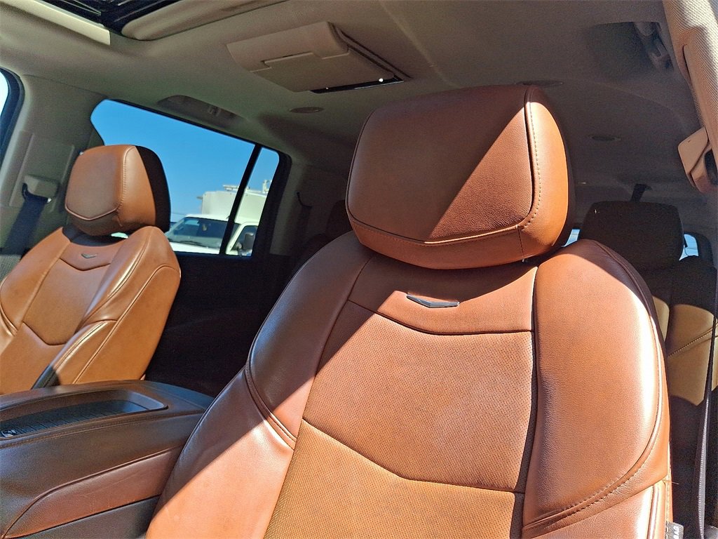 2020 Cadillac Escalade ESV Premium Luxury photo 15