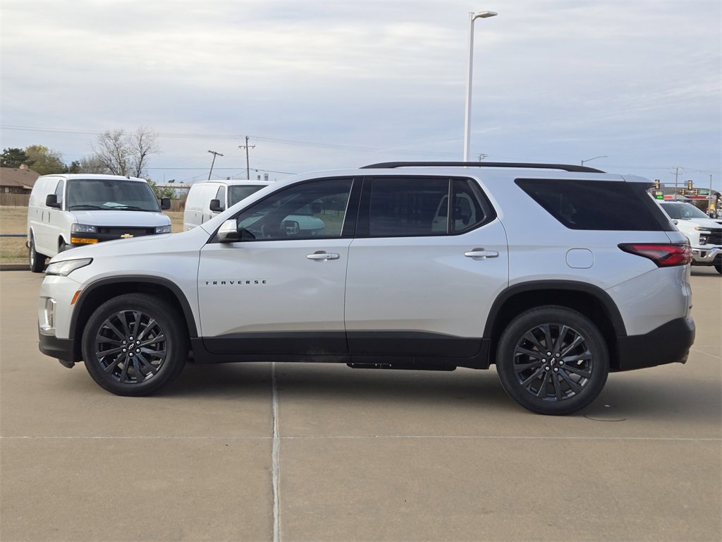 2022 Chevrolet Traverse RS photo 3