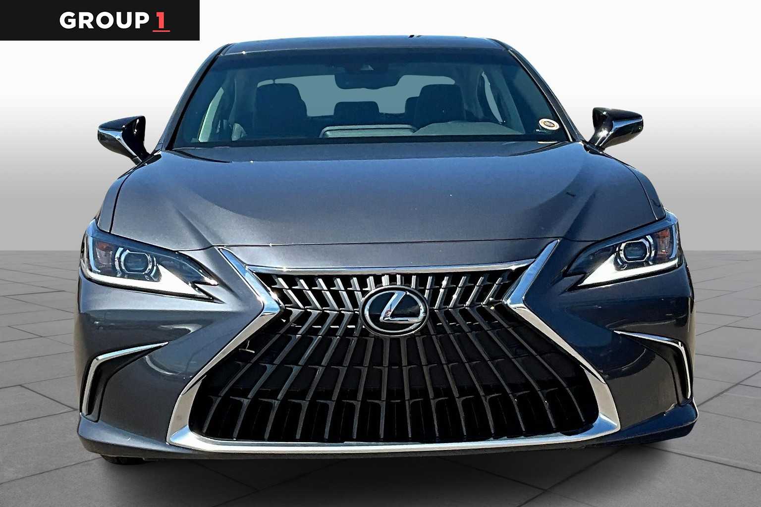 2024 Lexus ES 300h Premium photo 3