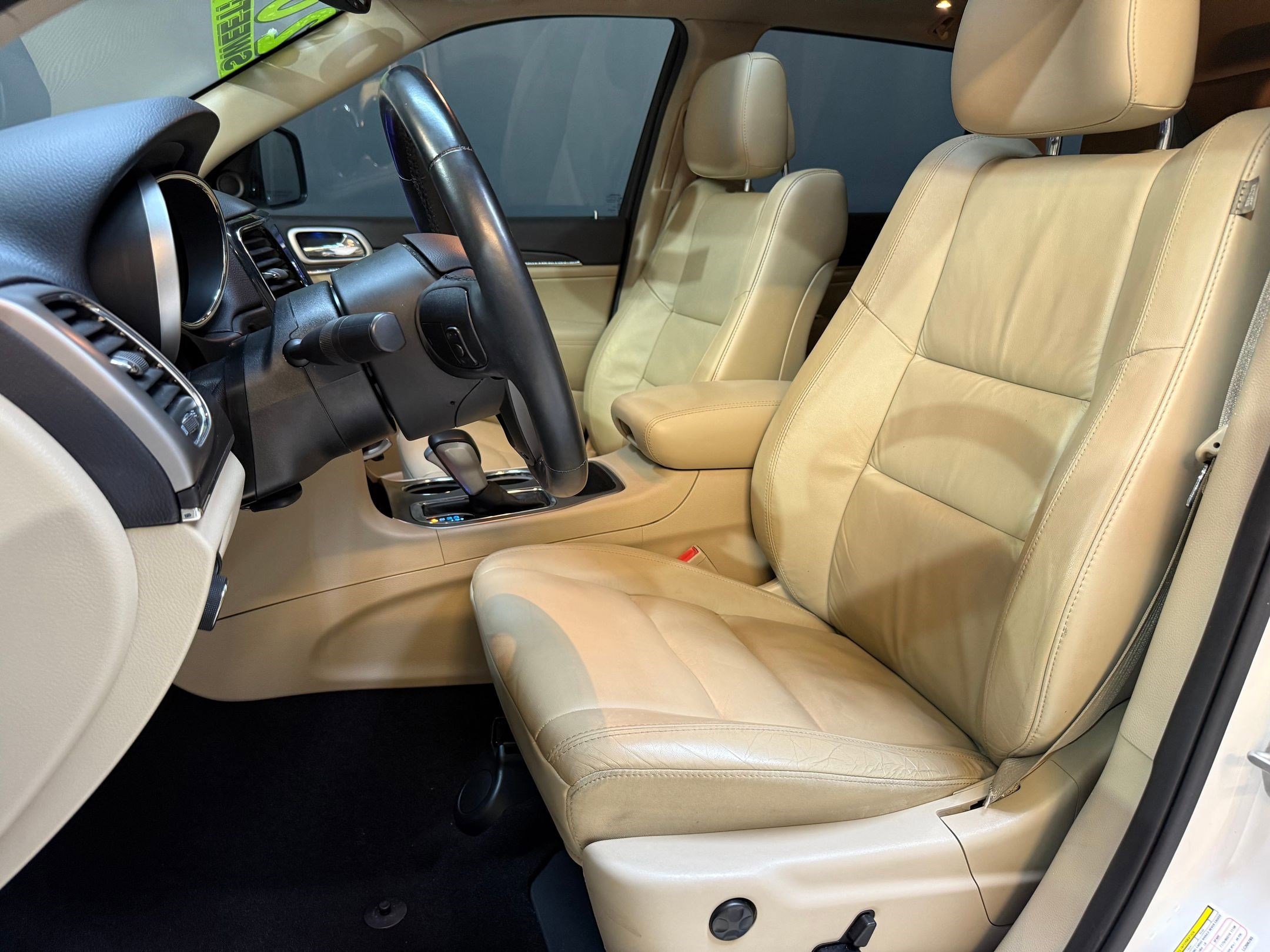 2020 Jeep Grand Cherokee Limited photo 4