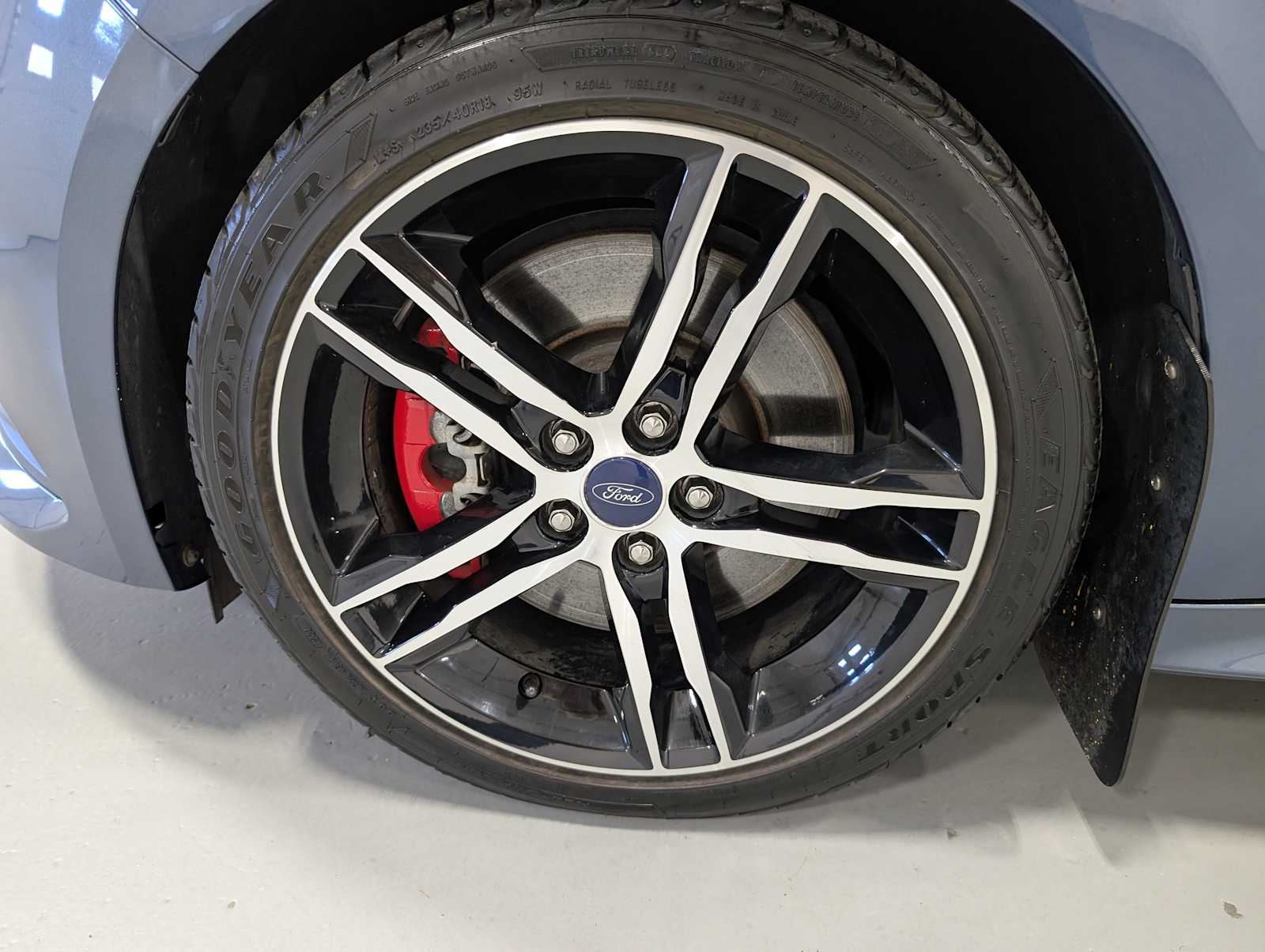 2018 Ford Focus ST photo 3