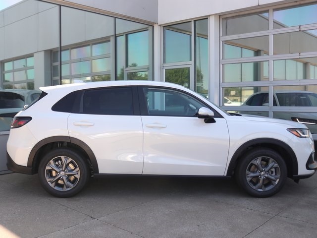 2026 Honda HR-V LX photo 4