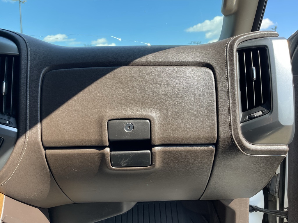 2015 Chevrolet Silverado 2500HD LTZ photo 31