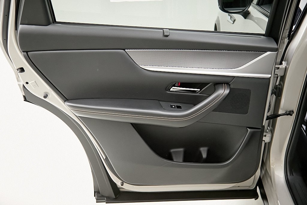 2025 MAZDA CX-90 - Image 18