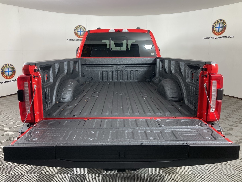 2025 Ford F-350 photo 11