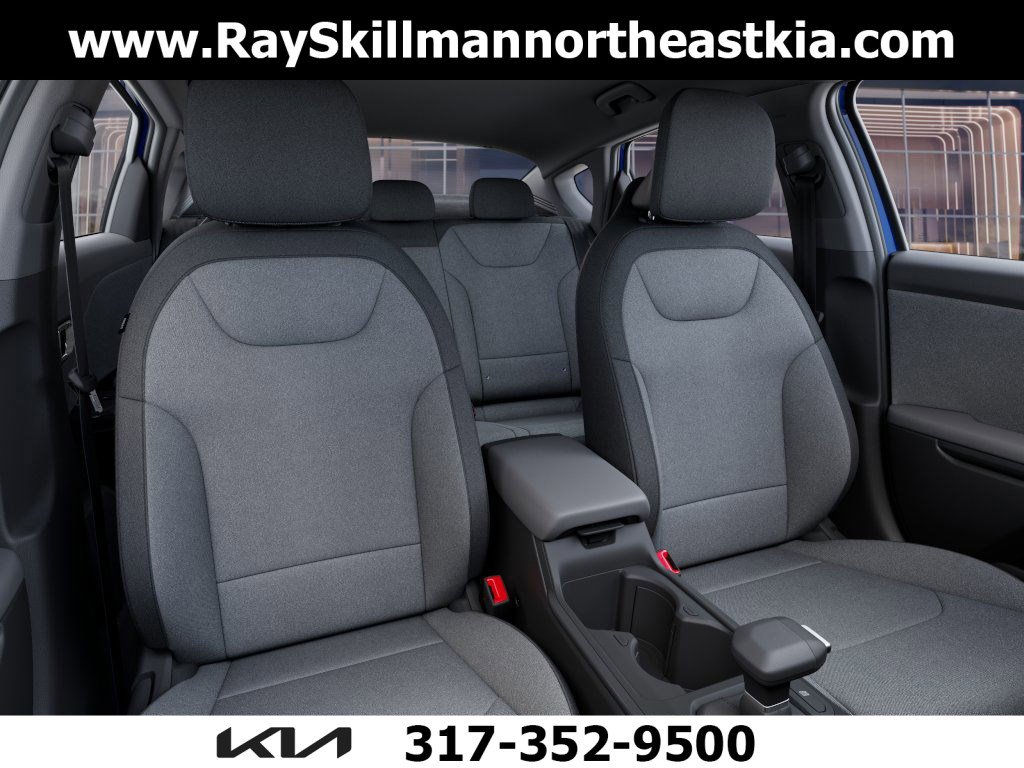 2025 Kia K4 LXS photo 15