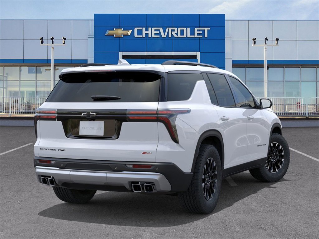 2026 Chevrolet Traverse Z71 photo 2