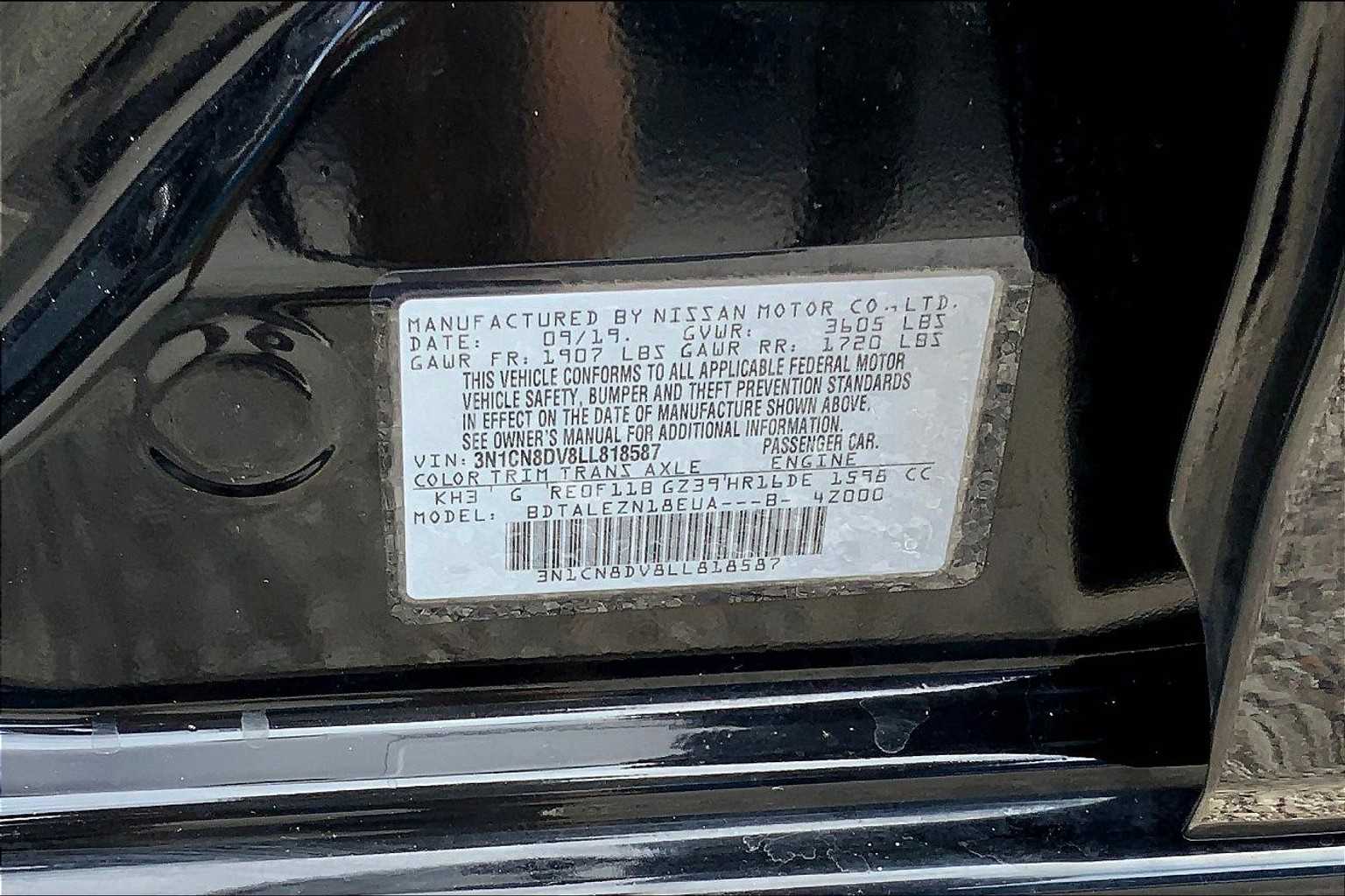 2020 Nissan Versa S photo 31