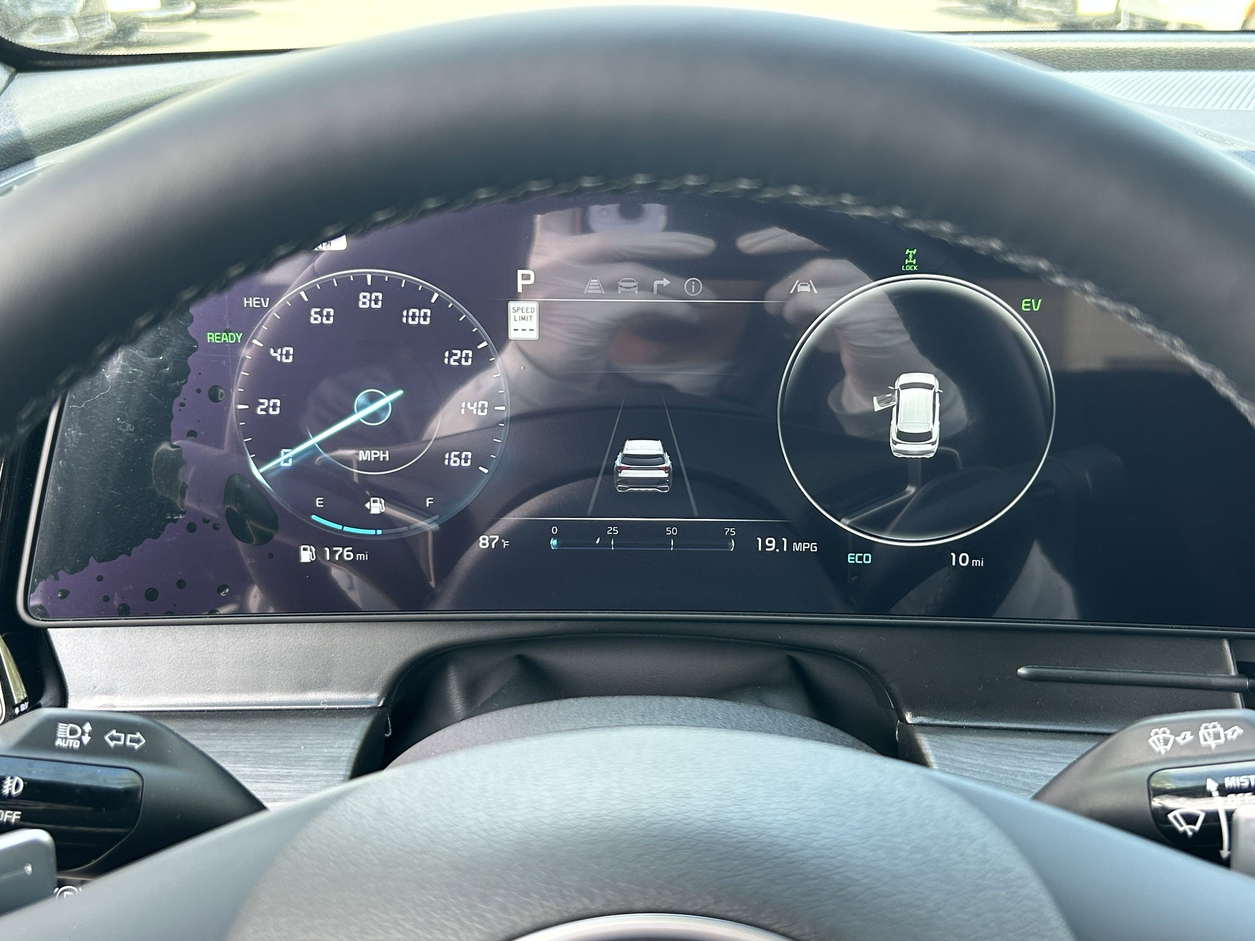 2025 Kia Sportage Plug-In Hybrid X-Line Prestige photo 2
