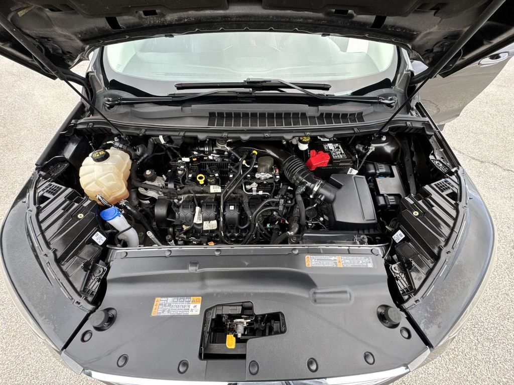 2019 Ford Edge Titanium photo 17