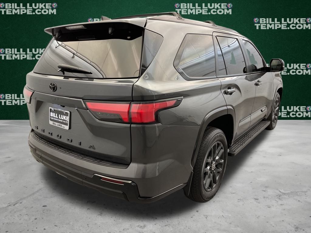 2024 Toyota Sequoia Platinum photo 3