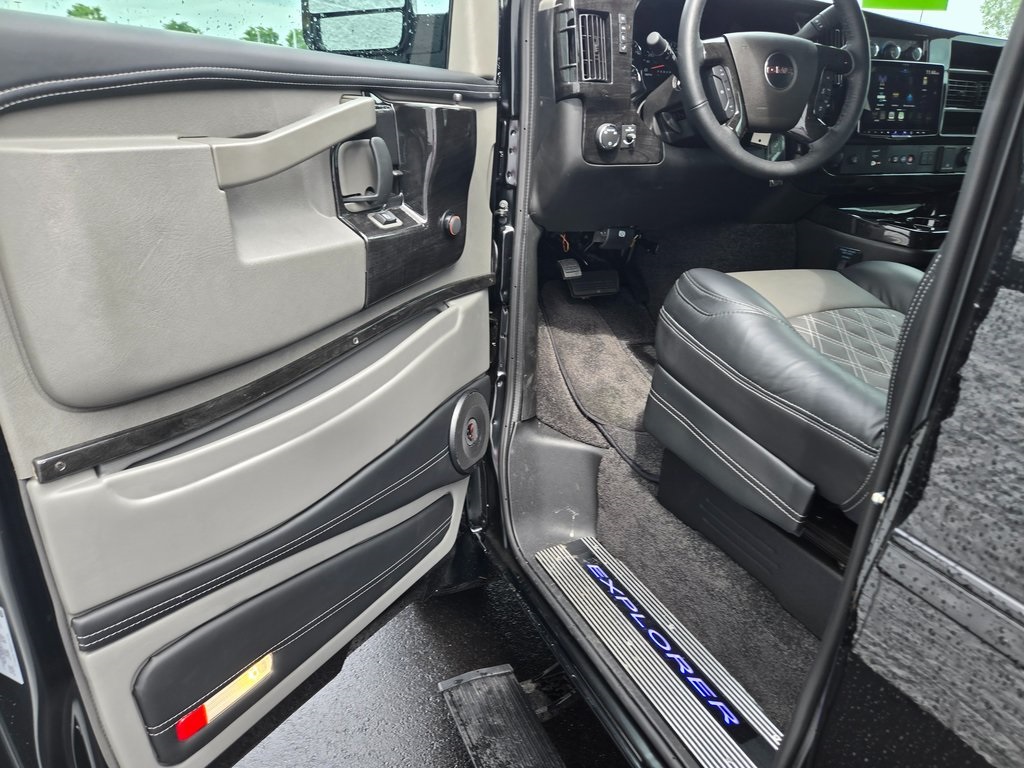 2025 Gmc Savana 2500 Cargo photo 9