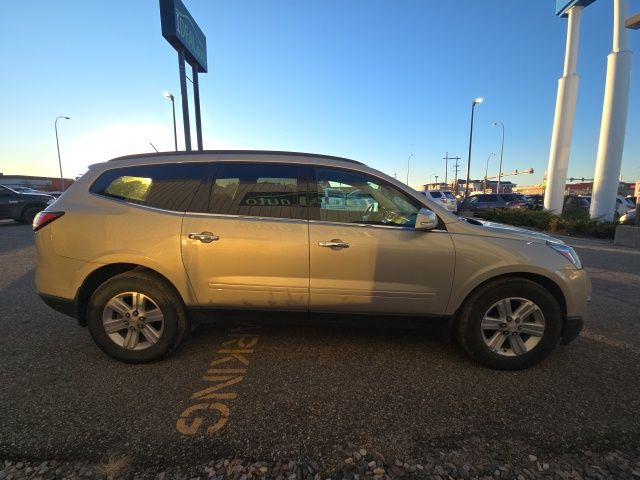 2013 Chevrolet Traverse 1LT photo 4