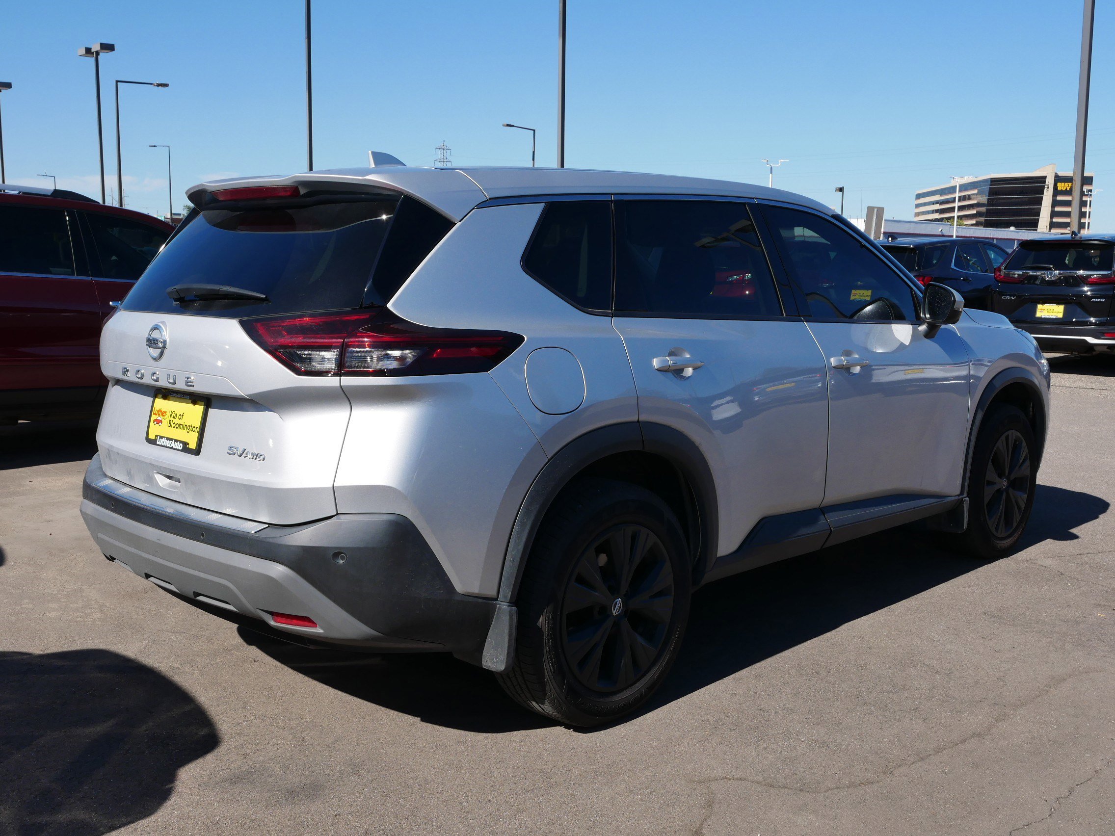 2021 Nissan Rogue SV photo 3
