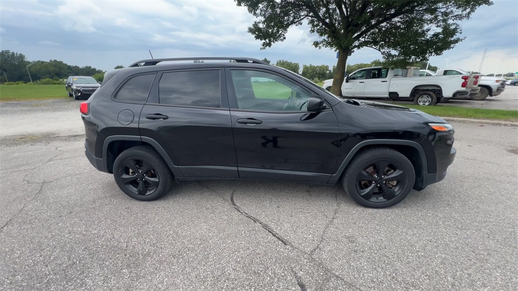 2017 Jeep Cherokee Sport Altitude photo 8