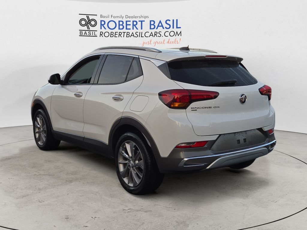 2022 Buick Encore GX Essence photo 3