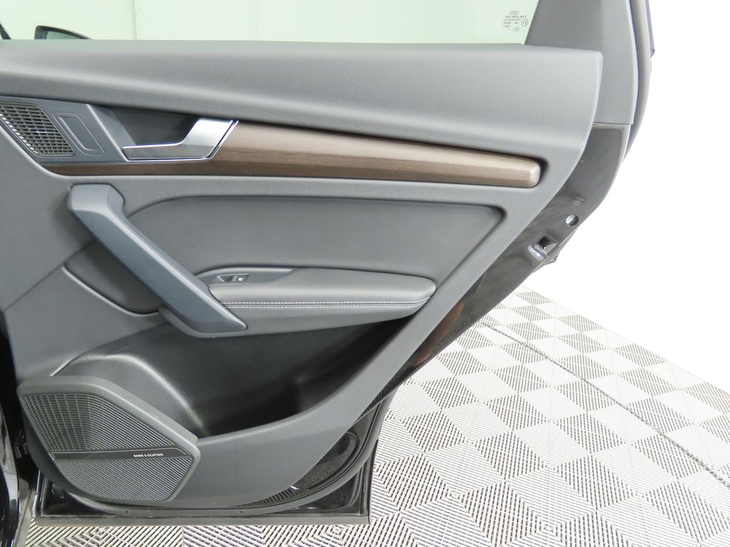 2023 Audi Q5 S line Premium Plus photo 26