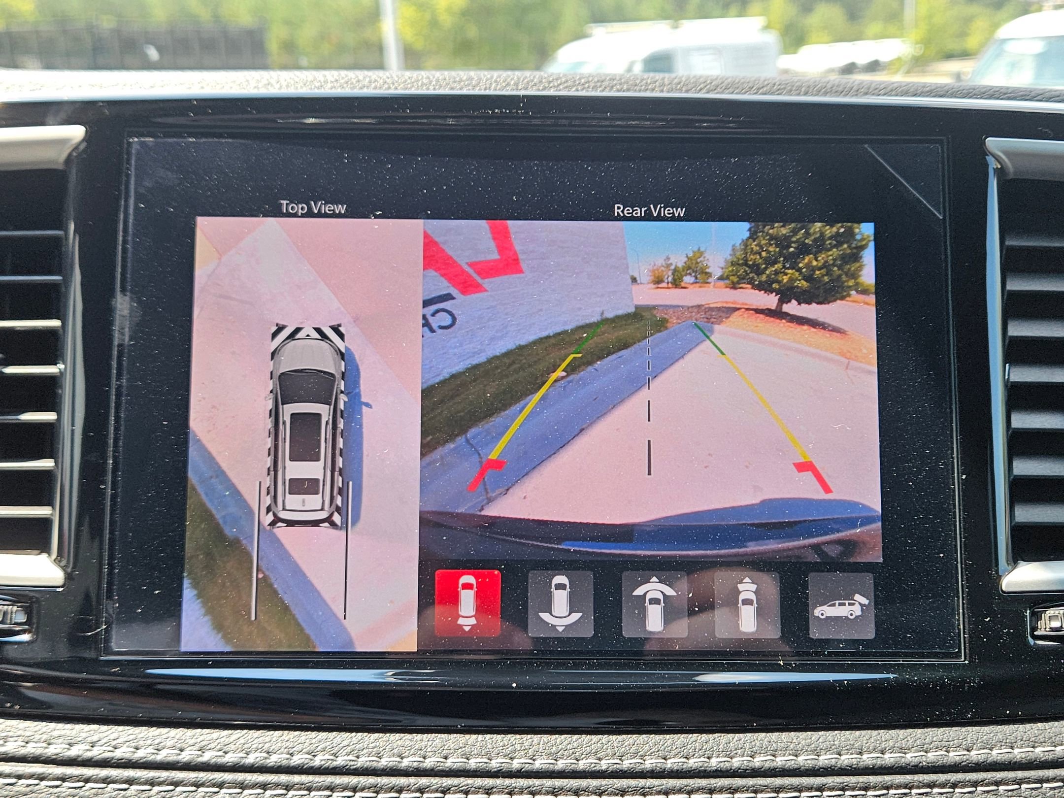 2026 Chrysler Pacifica photo 25