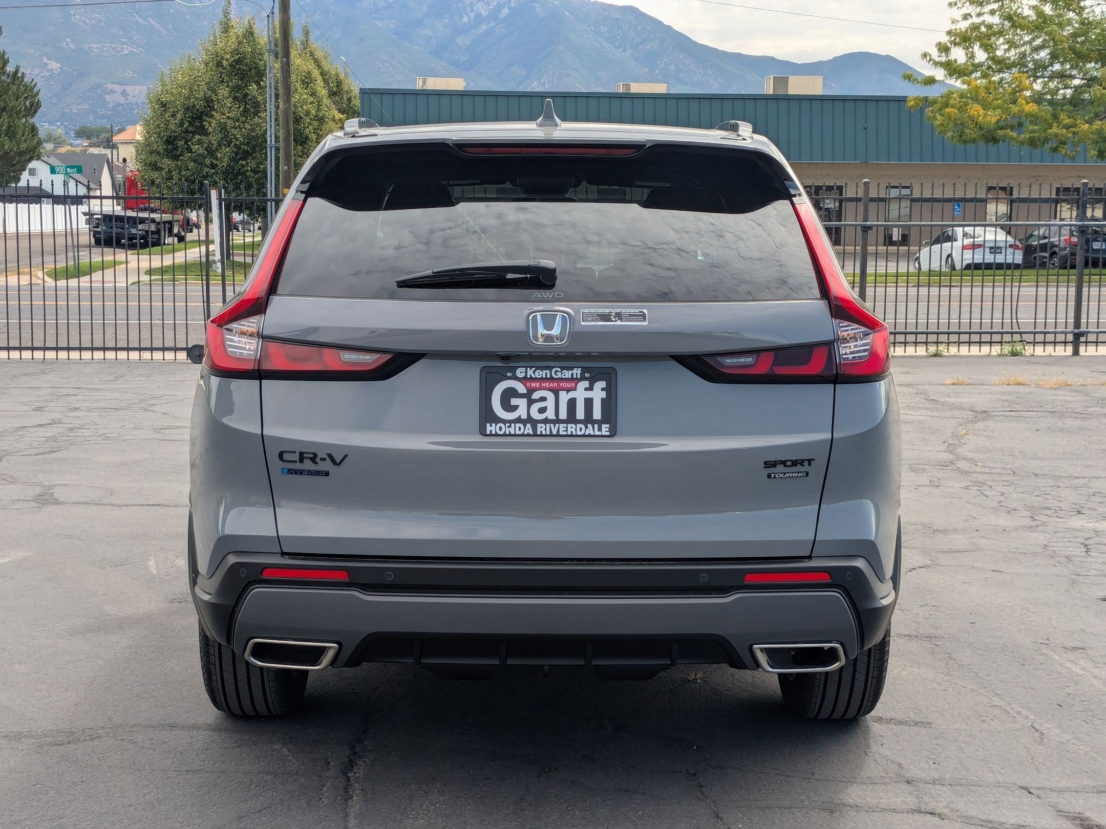 2026 Honda CR-V Sport Touring Hybrid photo 4