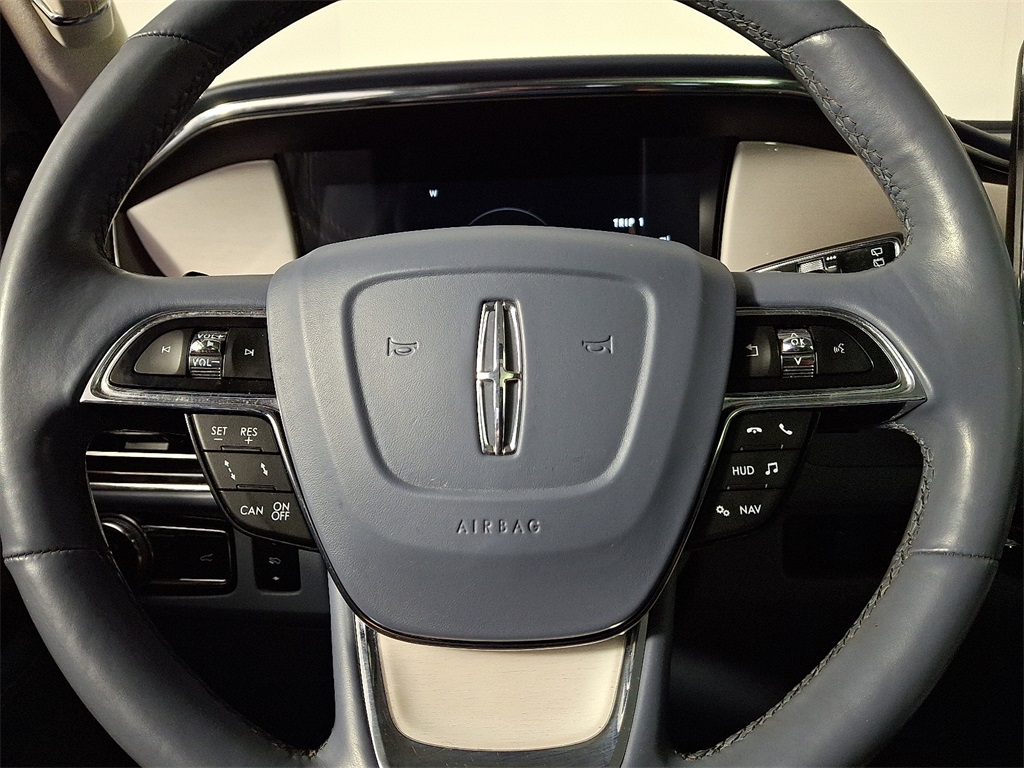 2019 Lincoln Navigator Black Label photo 19