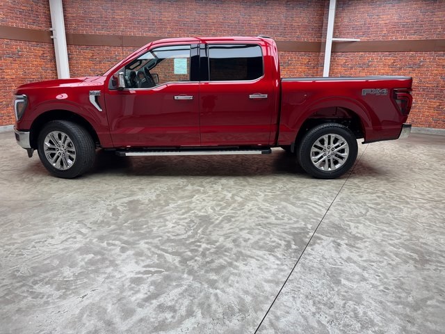 2025 Ford F-150 Lariat photo 2
