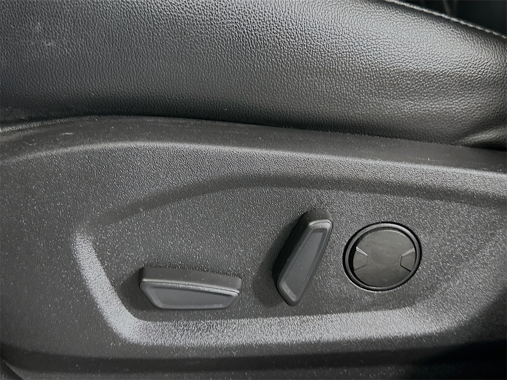 2024 Ford Edge Titanium photo 24