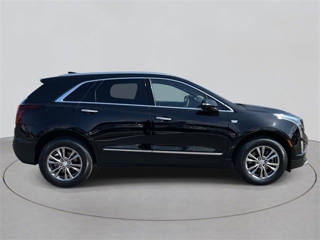 2022 Cadillac XT5 Premium Luxury photo 2