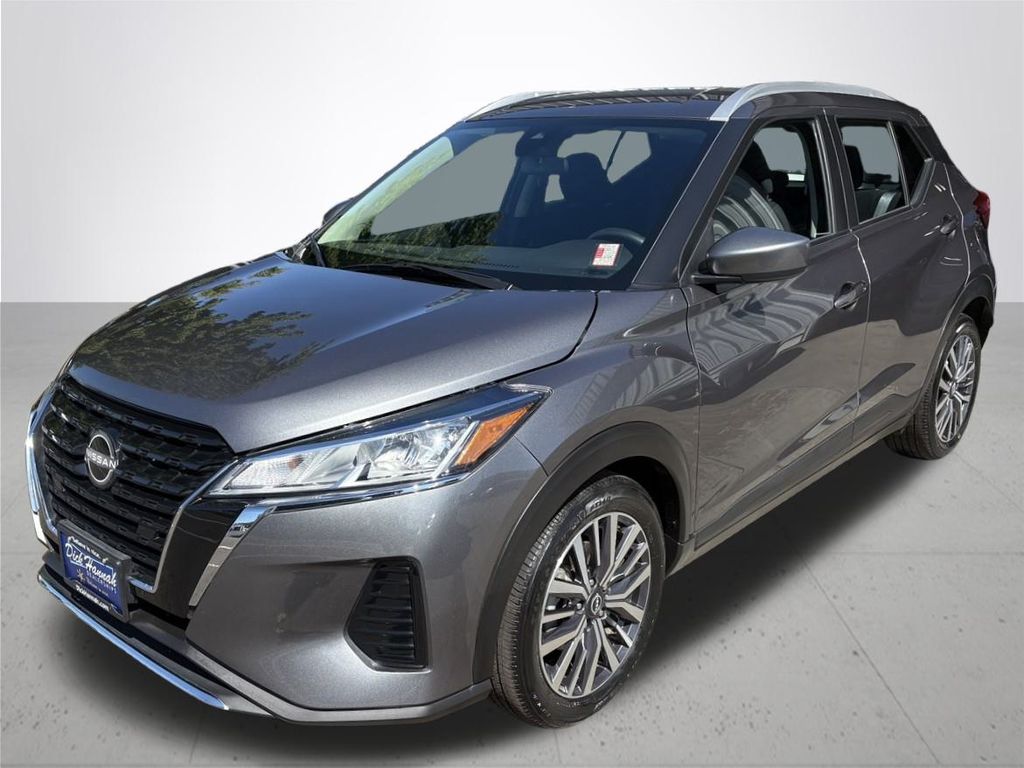 2024 Nissan Kicks SV photo 2
