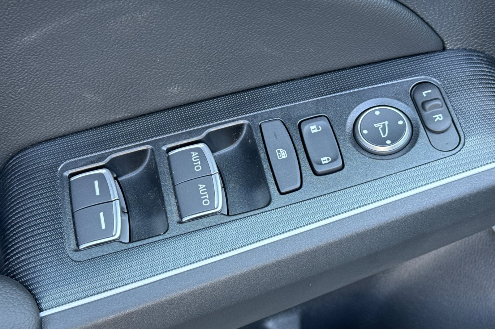 2026 Honda Civic Hybrid Sport Touring photo 11