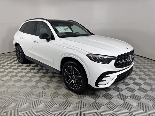 2026 Mercedes-Benz GLC Base's photo