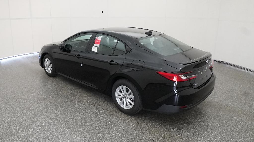 2026 Toyota Camry LE photo 13