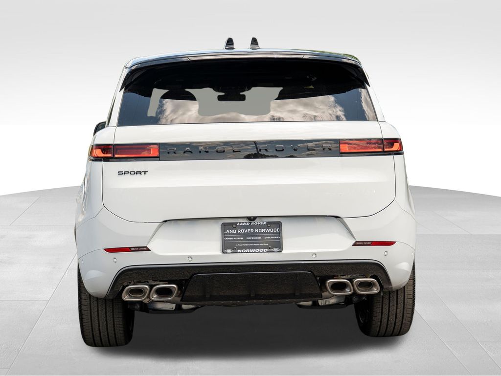 2025 Land Rover Range Rover Sport SE photo 3