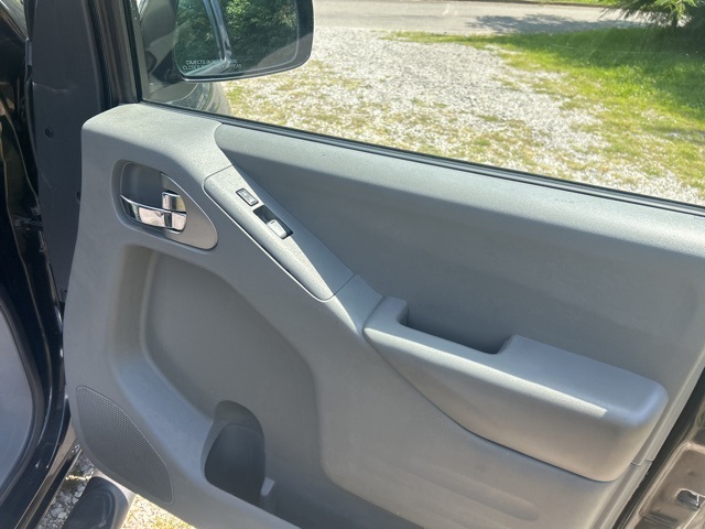 2020 Nissan Frontier SV photo 21