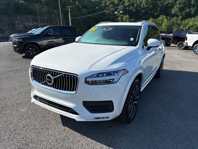 2022 Volvo XC90 T5 Momentum photo 7