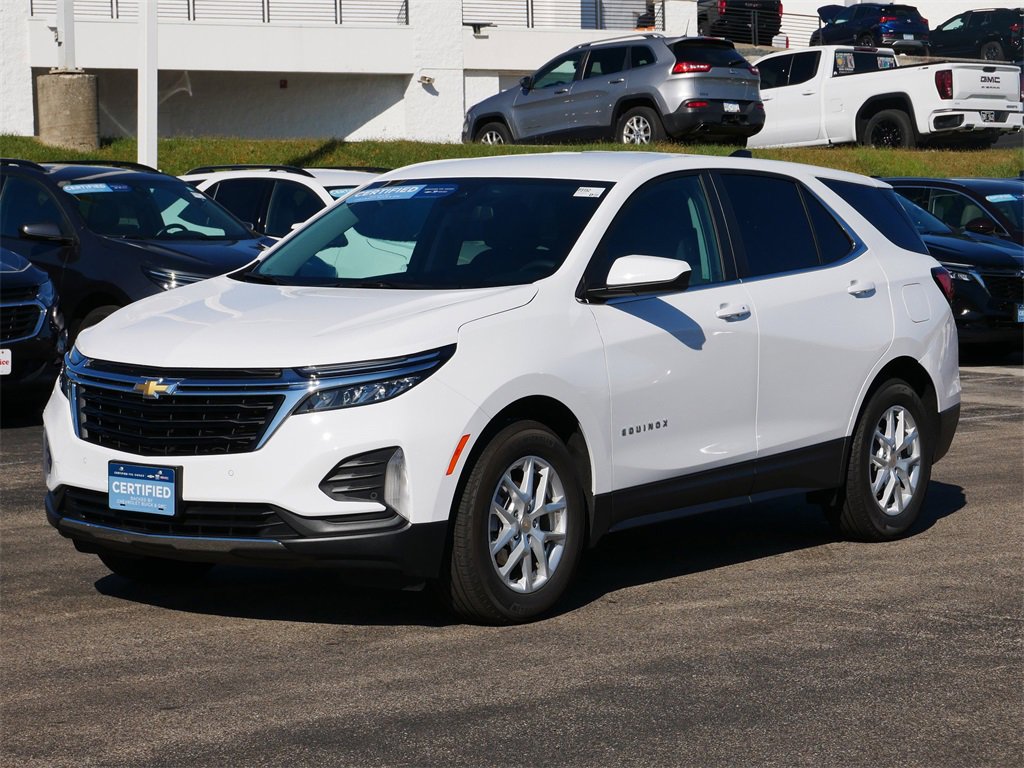 2023 Chevrolet Equinox LT photo 2