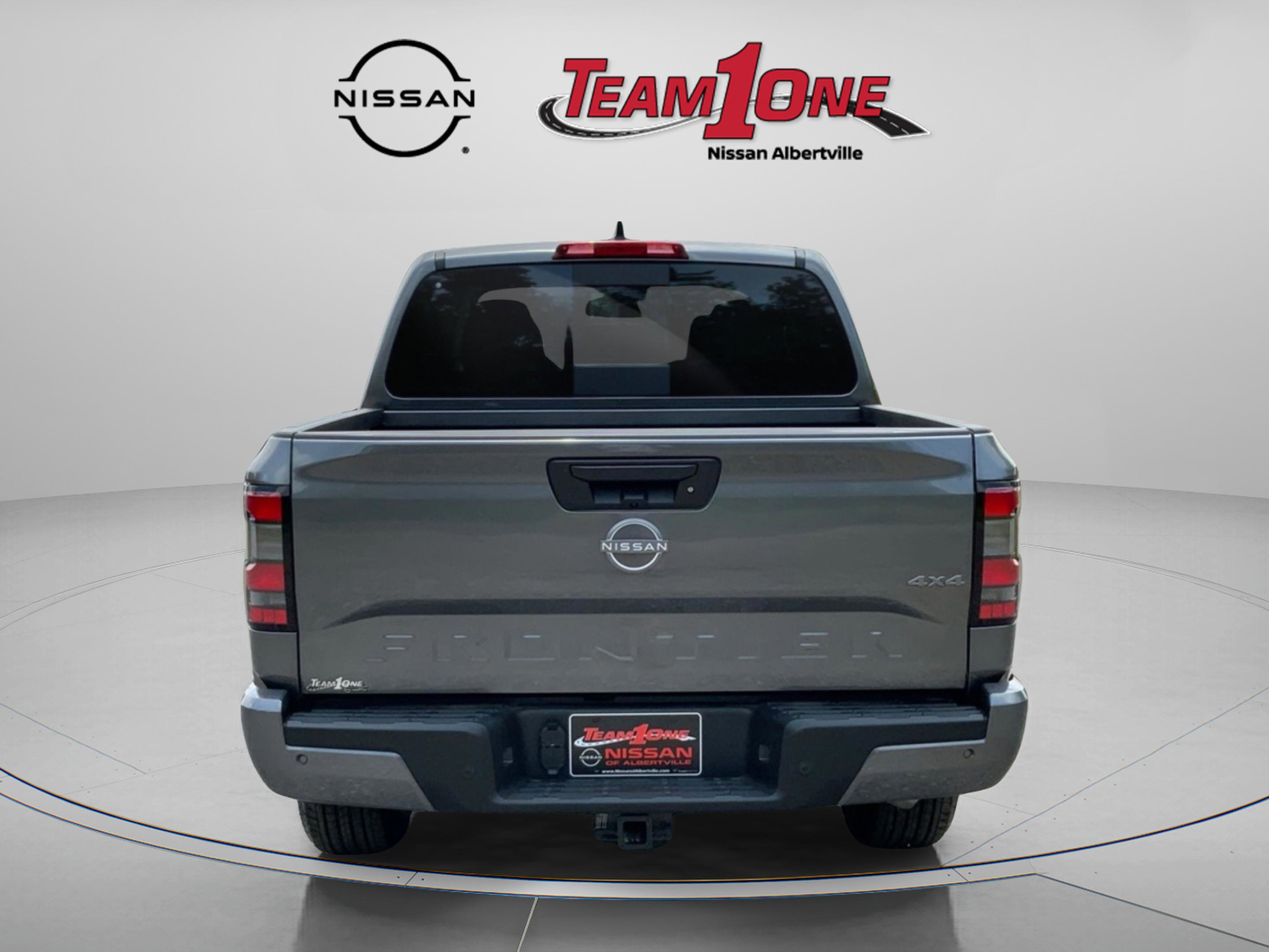 2025 Nissan Frontier SV Crew Cab photo 4