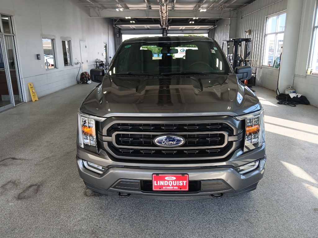 2023 Ford F-150 XLT photo 3
