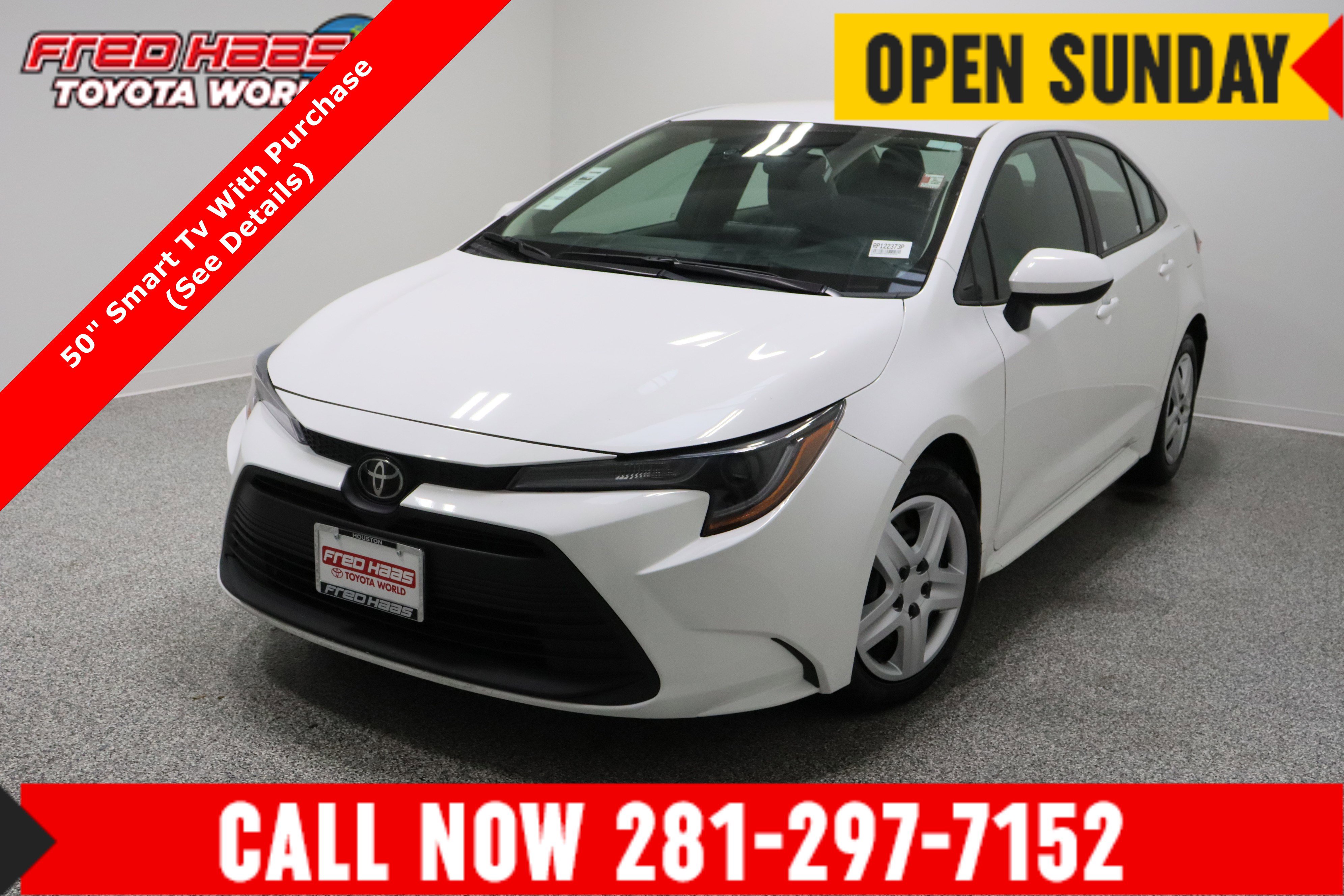 2024 Toyota Corolla LE's photo