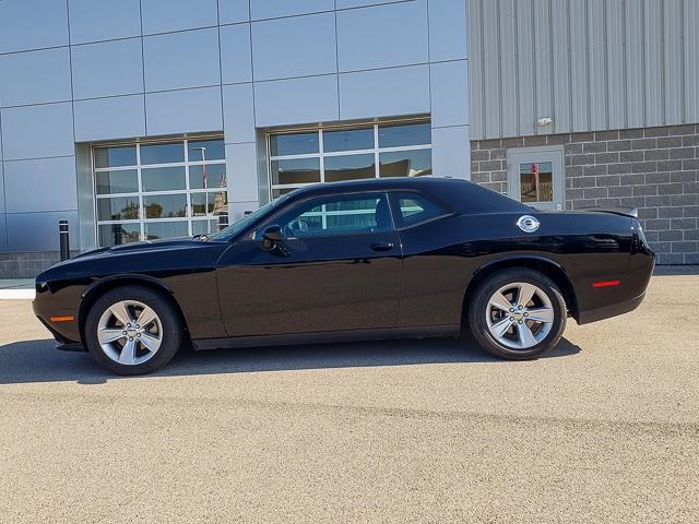 2023 Dodge Challenger SXT photo 8