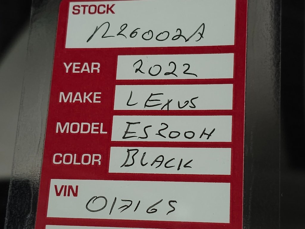 2022 LEXUS ES - Image 34