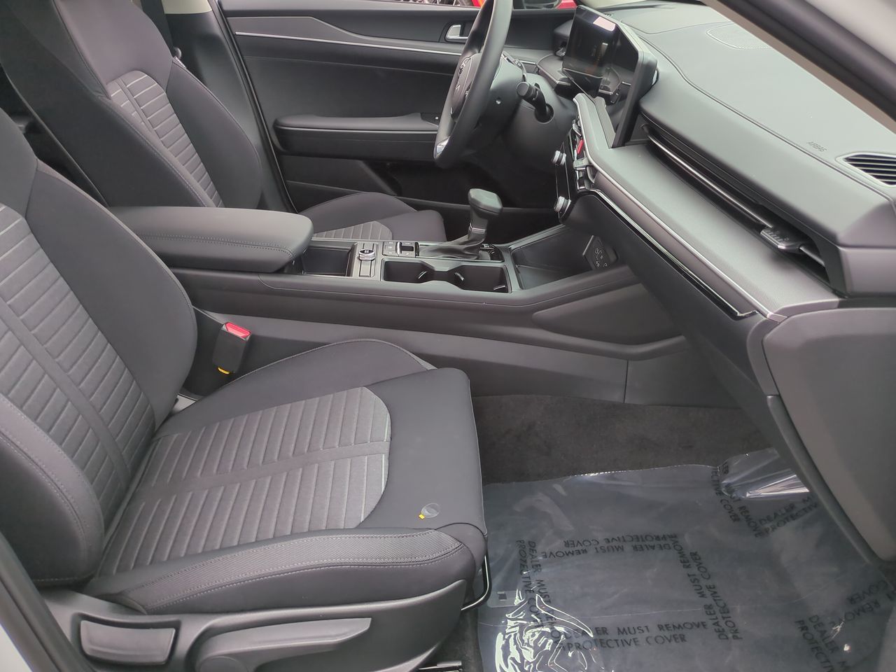 2025 Kia K5 LXS photo 26