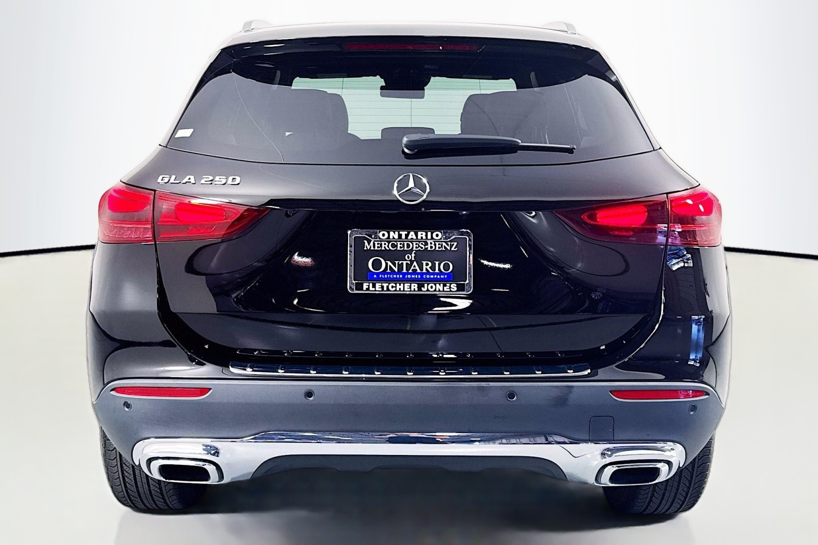 2025 Mercedes Benz GLA 250 photo 3